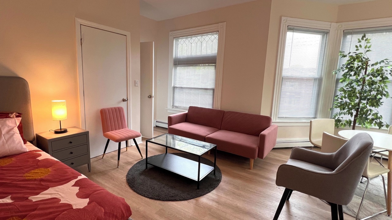 Photo of Bedroom in West New Haven