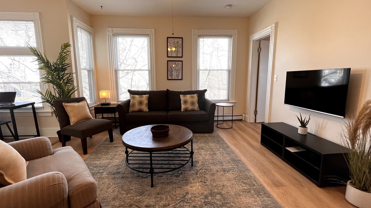 Photo of Livingroom in West New Haven