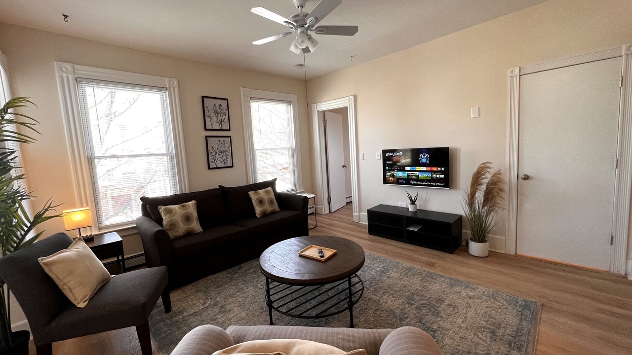 Photo of Livingroom in West New Haven