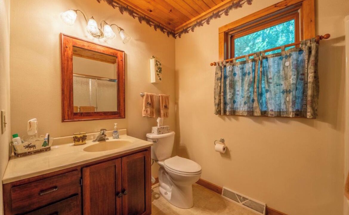 Photo of Bathroom in Rhinelander