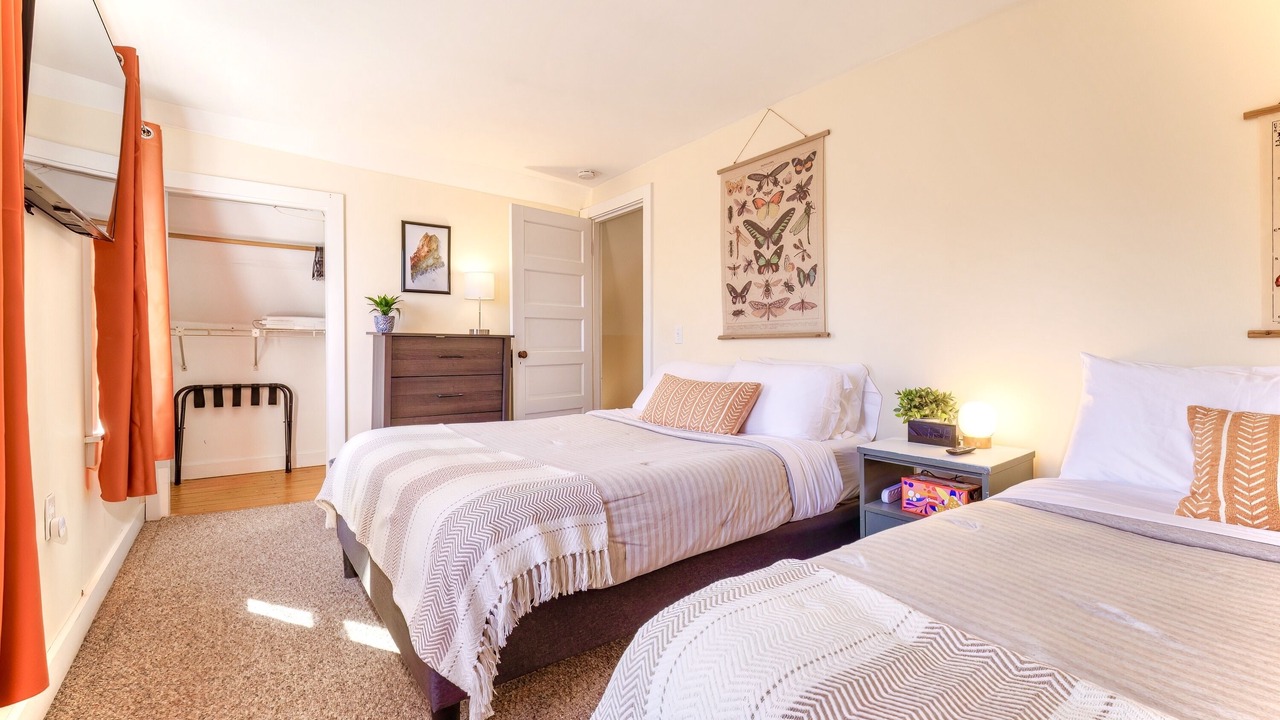 Photo of Bedroom in Hall Quarry
