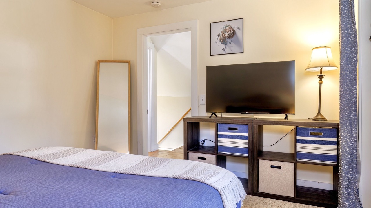 Photo of Bedroom in Hall Quarry
