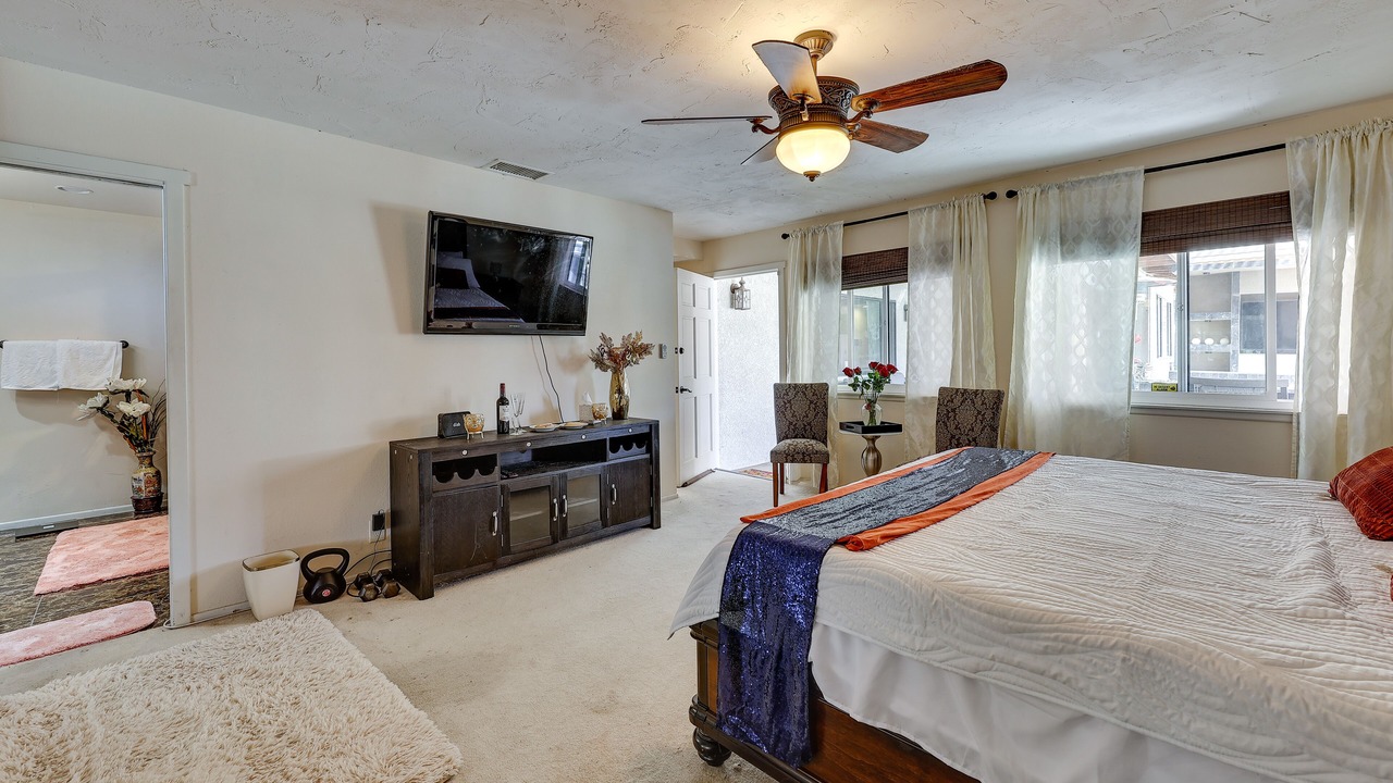 Photo of Bedroom in Victorville