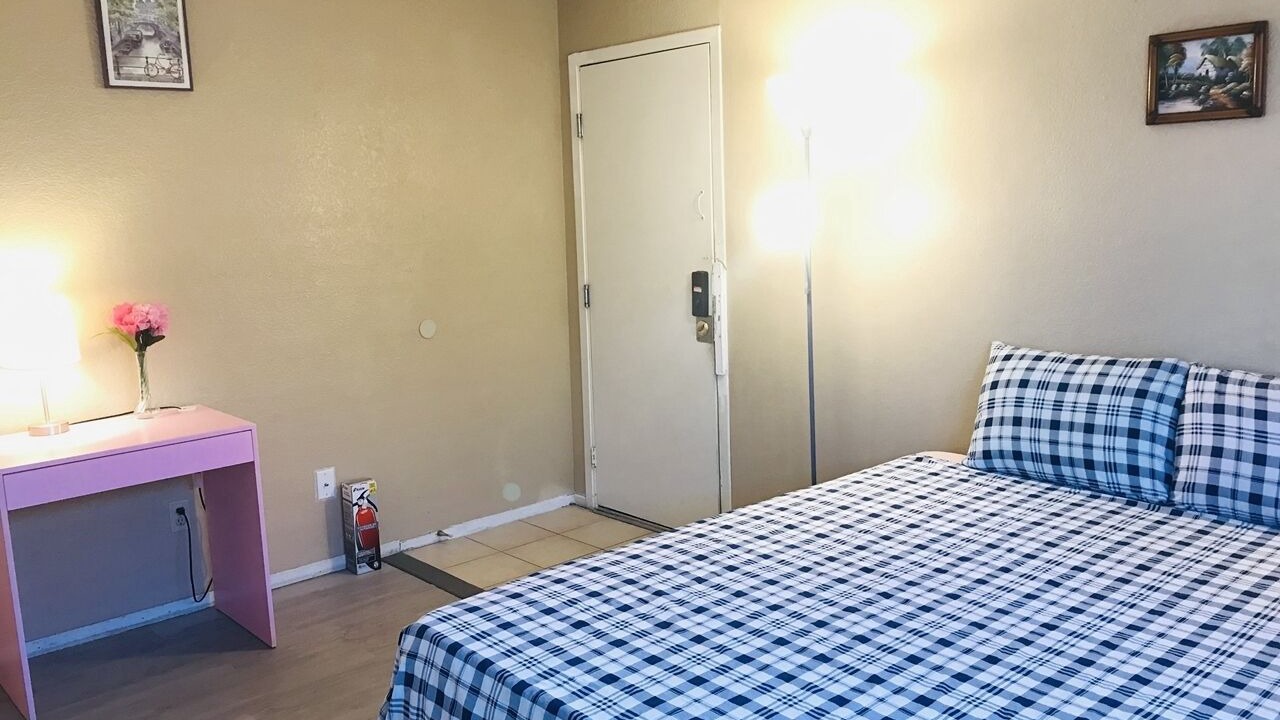 Photo of Bedroom in Sunrise Manor