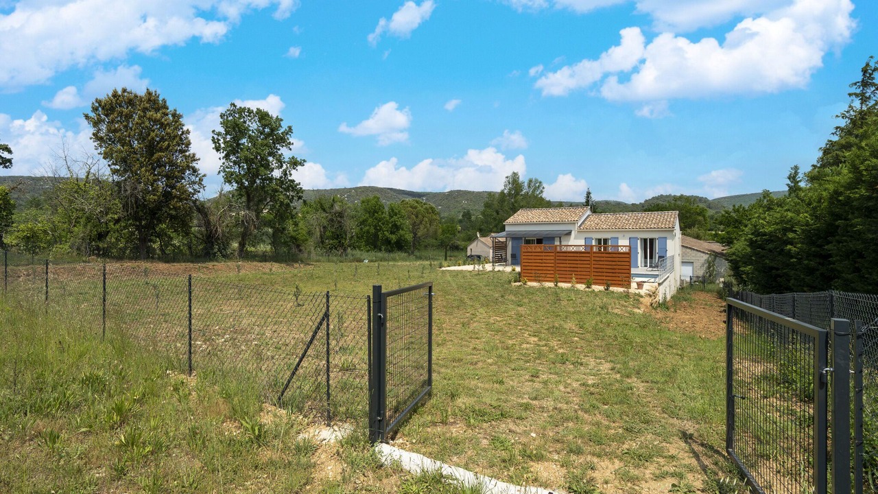 Photo of Outdoor in Saint-Andre-de-Roquepertuis