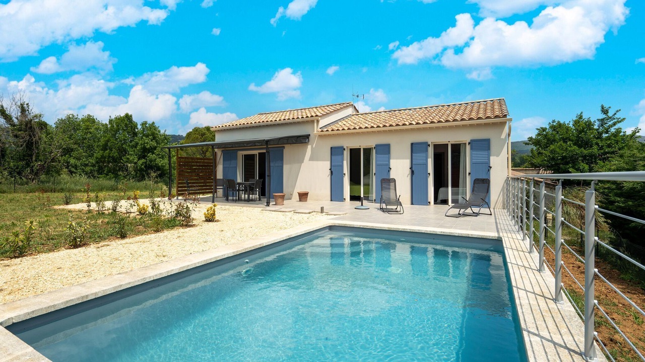 Photo of Outdoor in Saint-Andre-de-Roquepertuis
