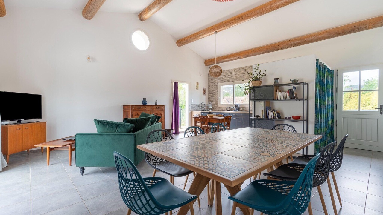 Photo of Livingroom in Saint-Andre-de-Roquepertuis
