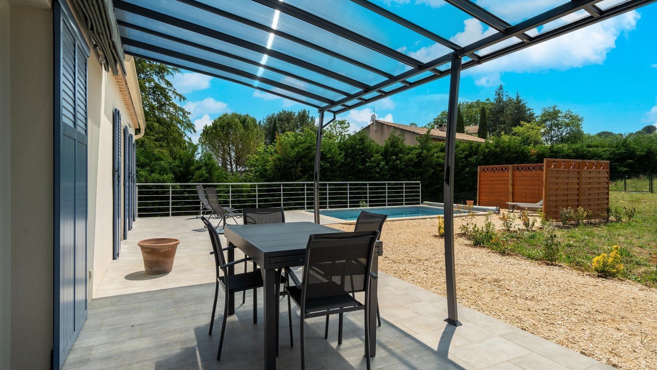 Photo of Patio Balcony in Saint-Andre-de-Roquepertuis