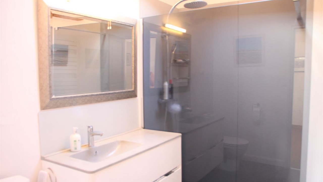 Photo of Bathroom in La Foret-sur-Sevre