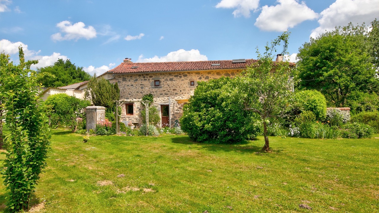 Photo of Outdoor in La Foret-sur-Sevre