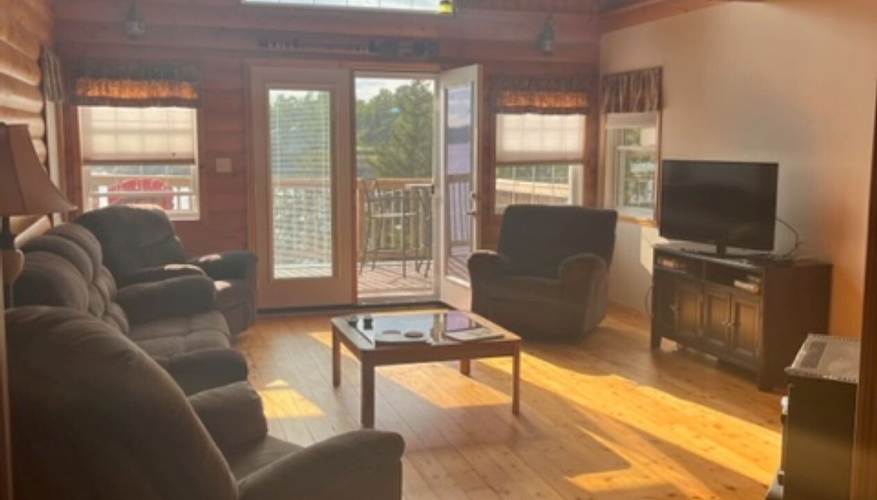 Photo of Bedroom in Vermilion Bay