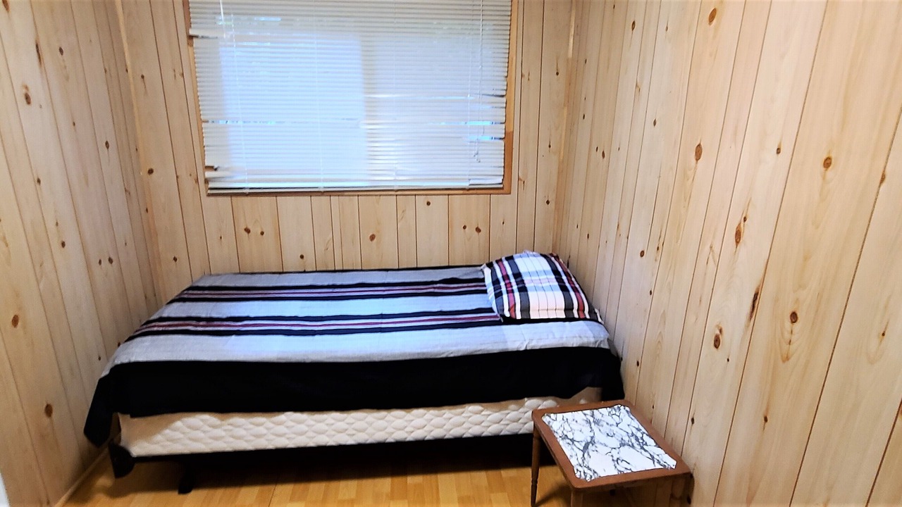 Photo of Bedroom in Bracebridge