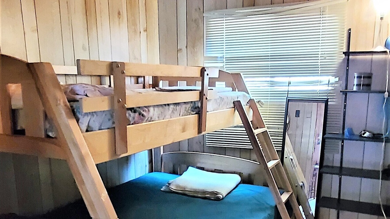 Photo of Bedroom in Bracebridge