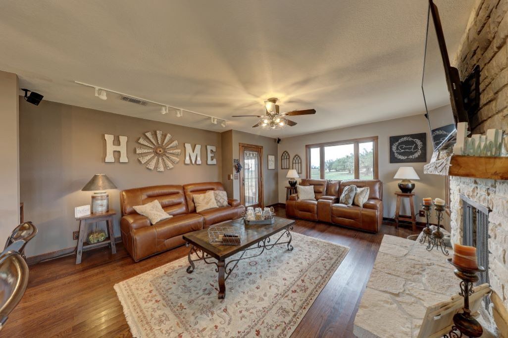 Photo of Livingroom in Harper