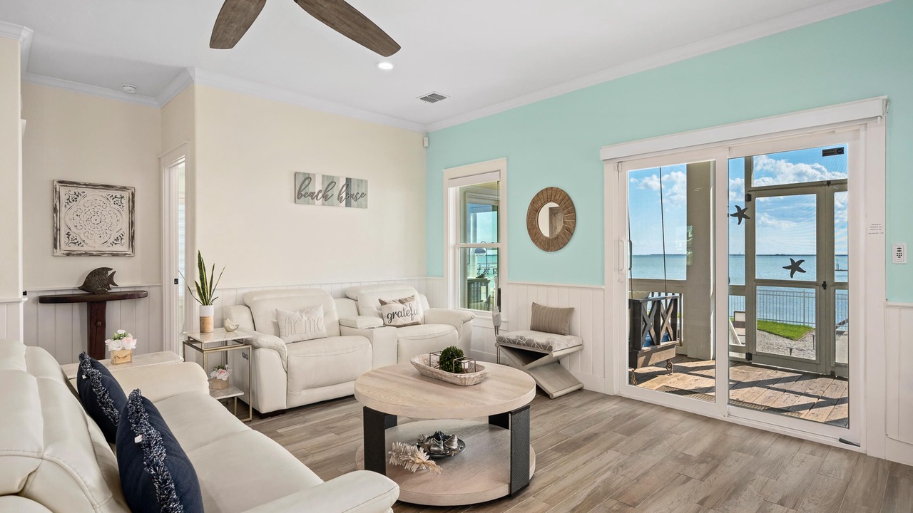 Photo of Livingroom in Rockport