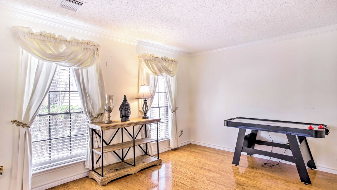 Photo of Bedroom in Mission Bend
