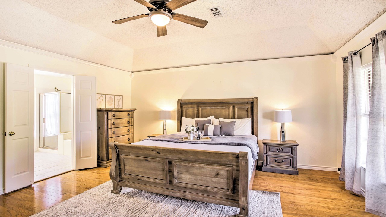 Photo of Bedroom in Mission Bend