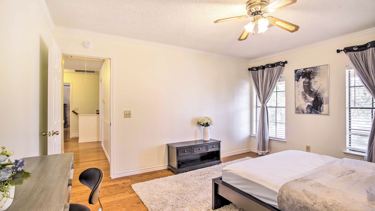 Photo of Bedroom in Mission Bend