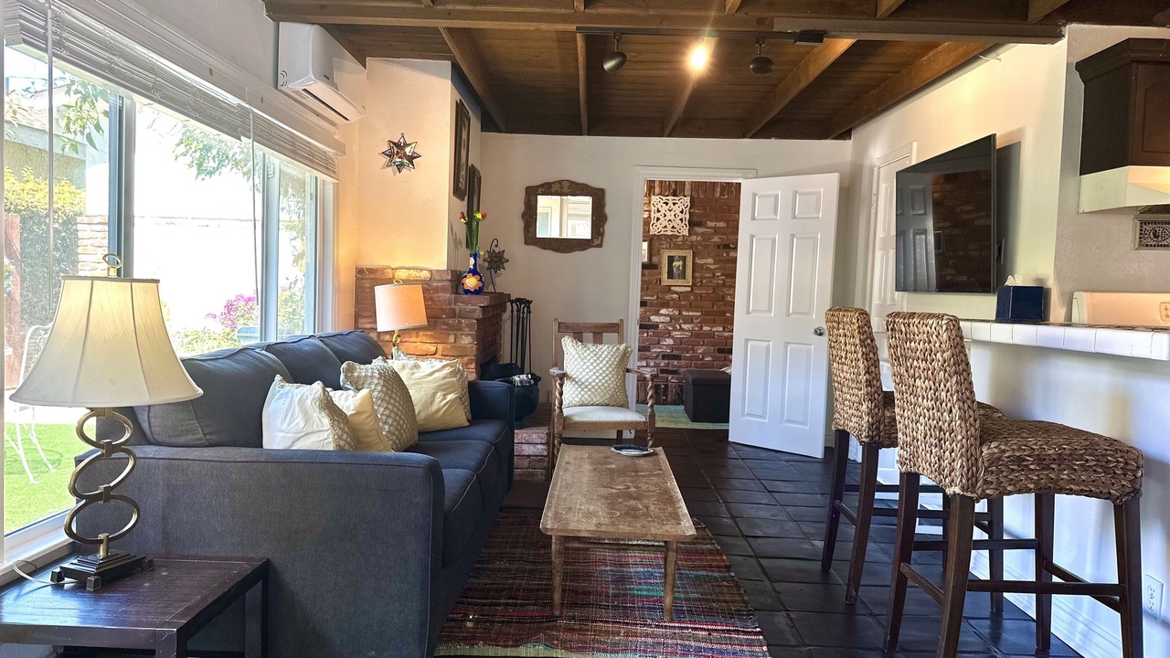 Photo of Livingroom in East Side Costa Mesa