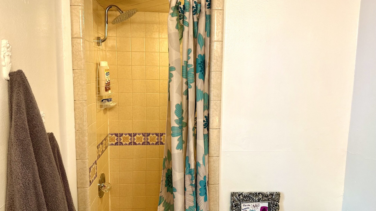 Photo of Bathroom in East Side Costa Mesa