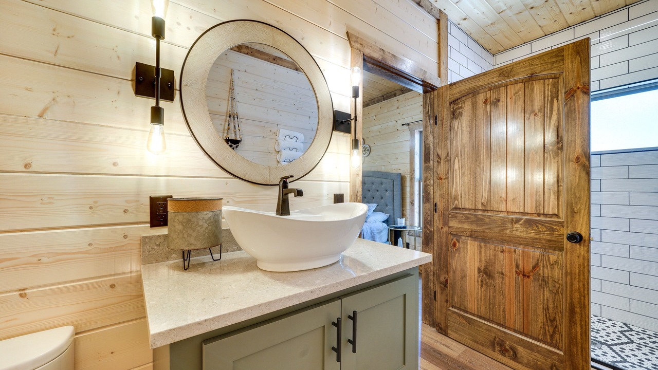 Photo of Bathroom in Hochatown