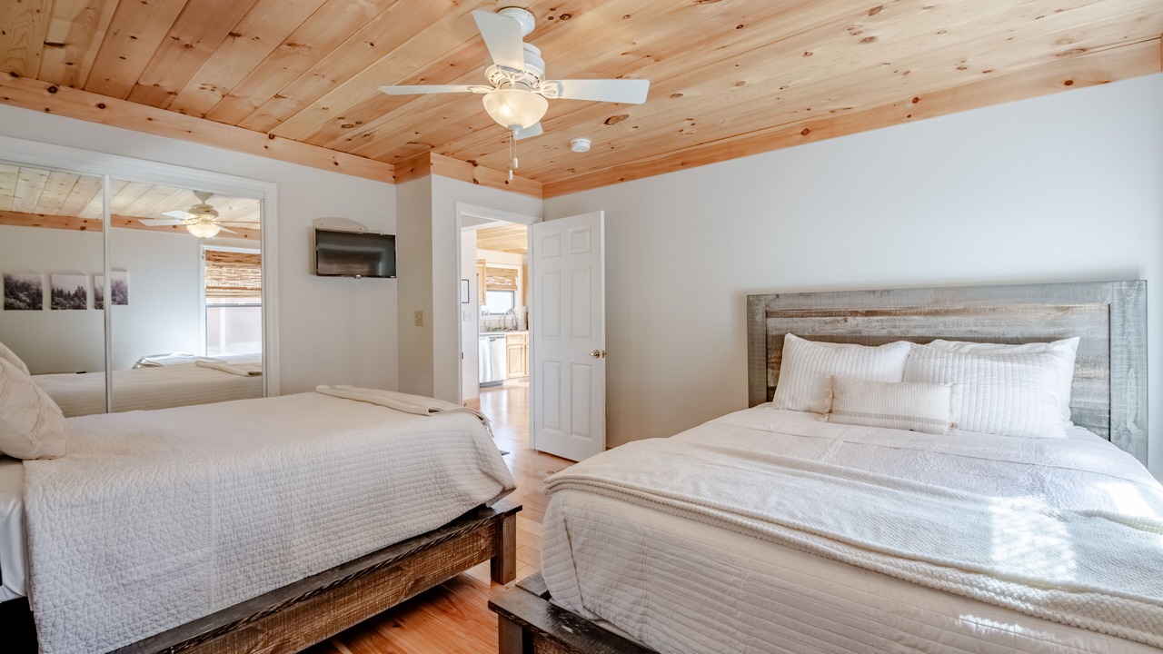Photo of Bedroom in Chalet Village