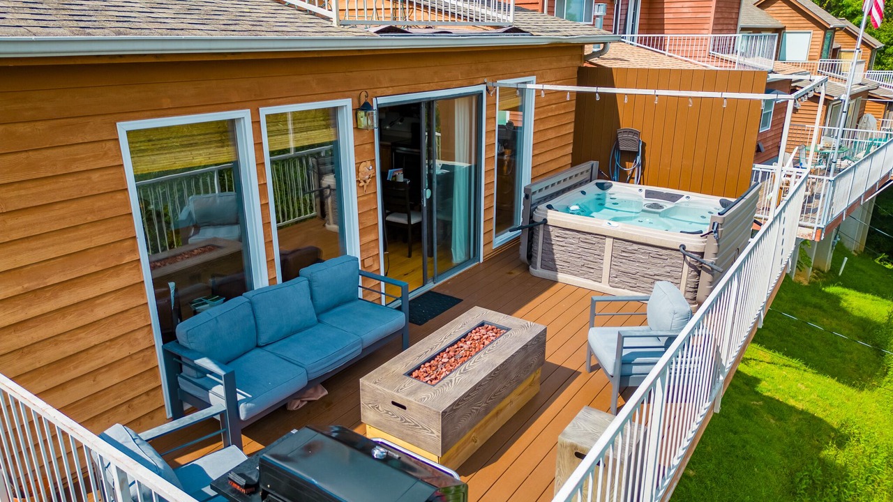 Photo of Patio Balcony in Chalet Village