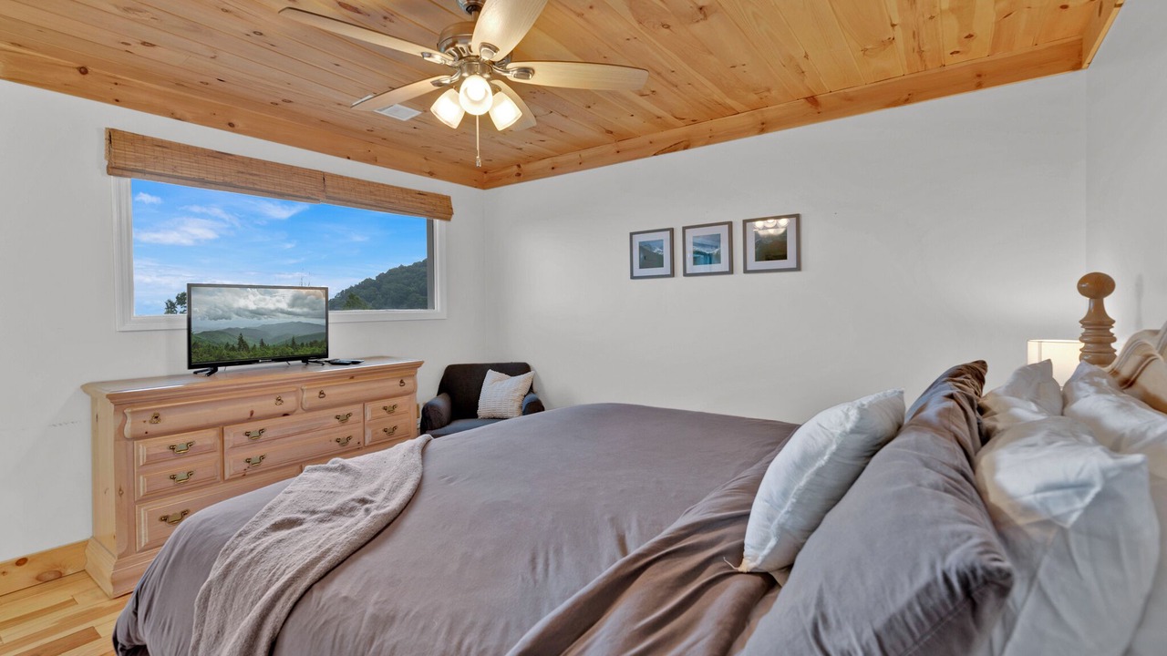 Photo of Bedroom in Chalet Village