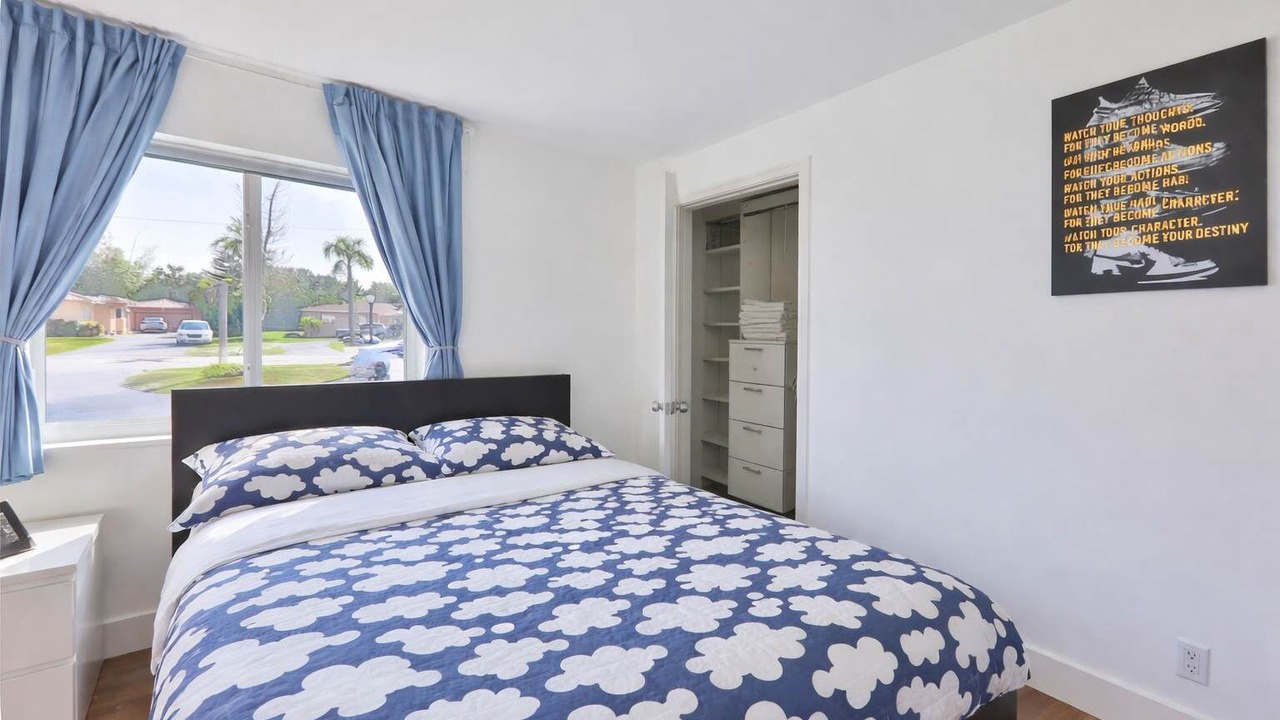 Photo of Bedroom in Highland Garden