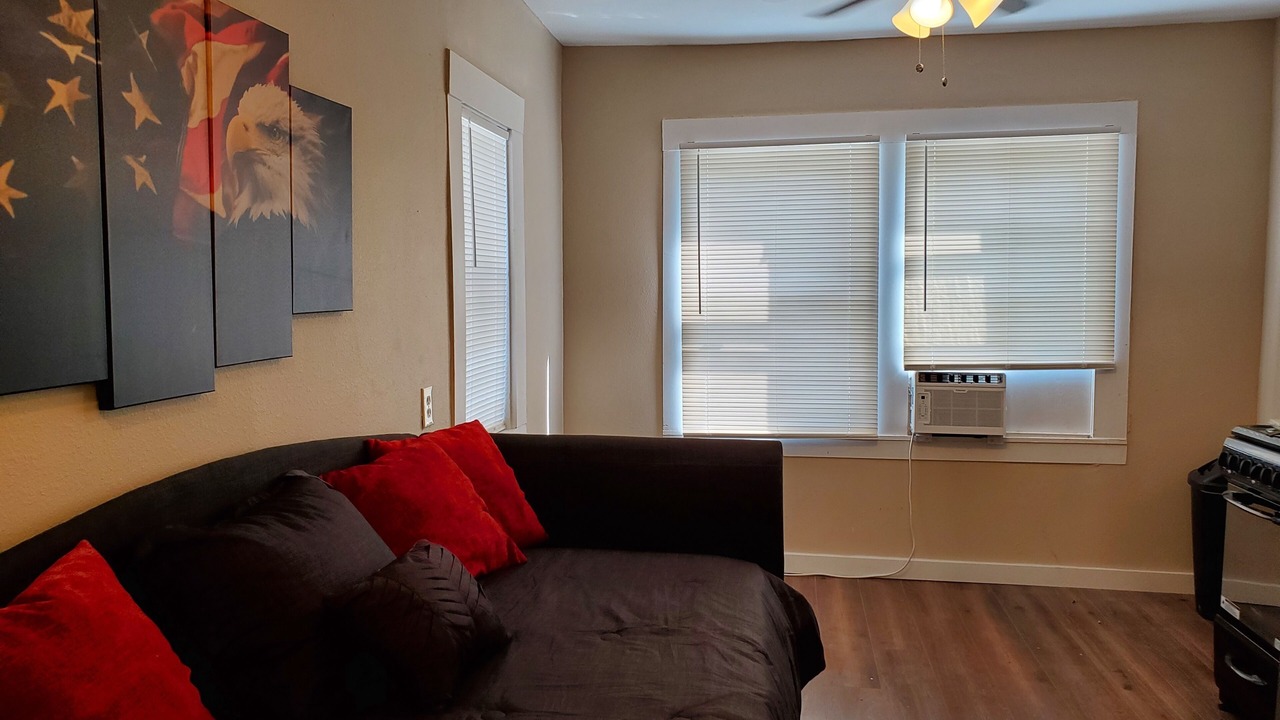 Photo of Livingroom in Southtown