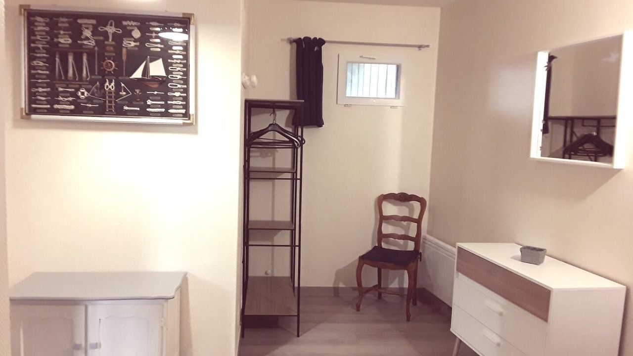 Photo of Bedroom in Saint-Remy-Boscrocourt
