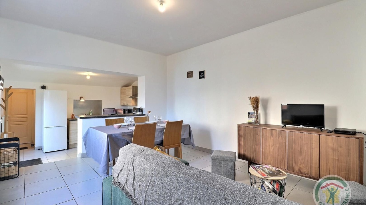 Photo of Others in Liffre