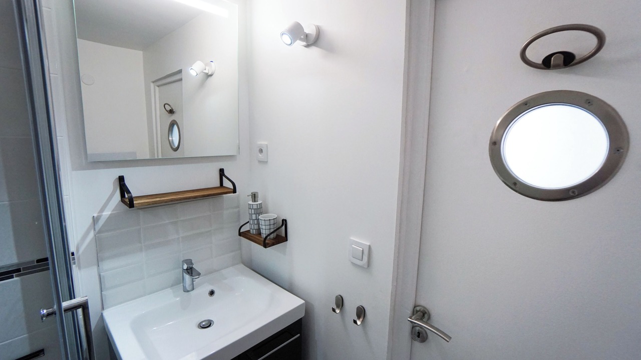 Photo of Bathroom in Cote Est Soquence