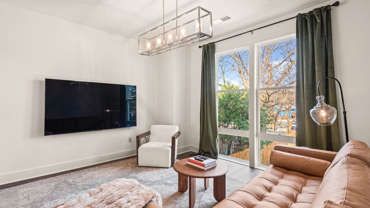 Photo of Livingroom in East Atlanta