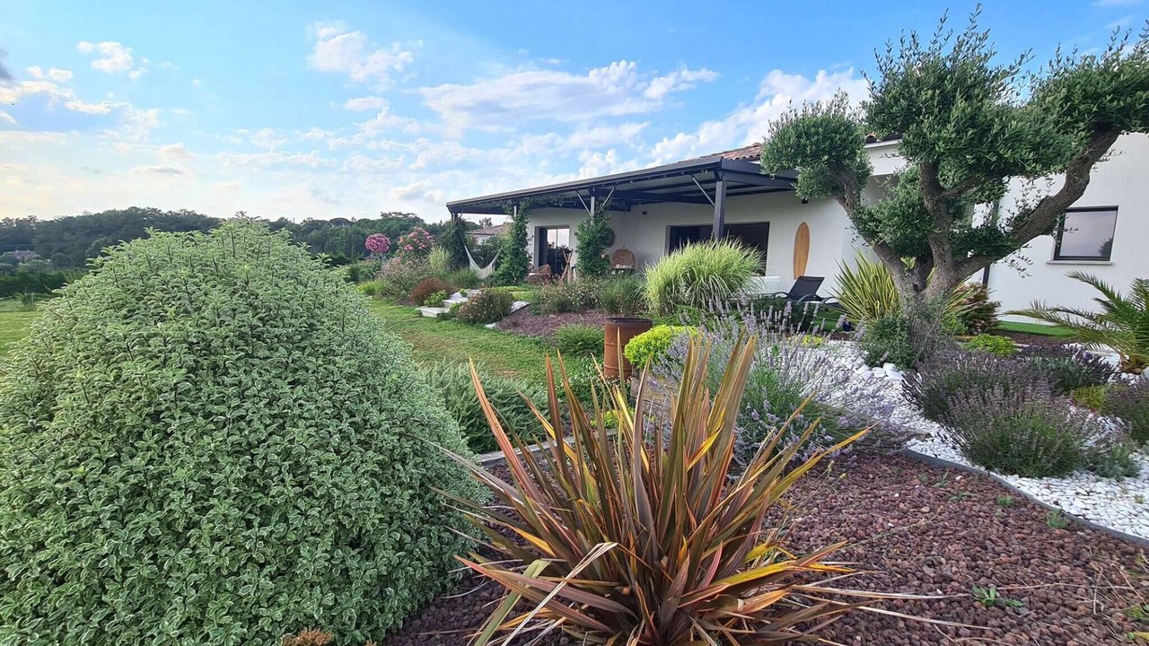 Photo of Outdoor in Leojac