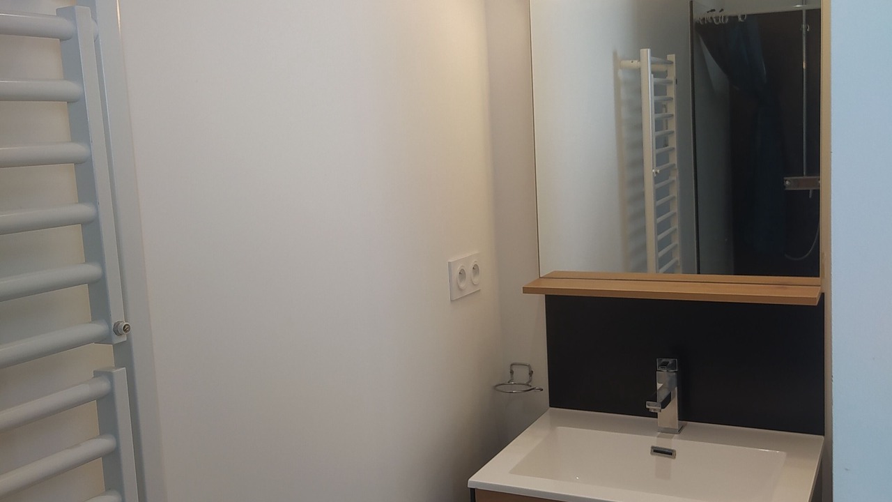 Photo of Bathroom in Vailhauques