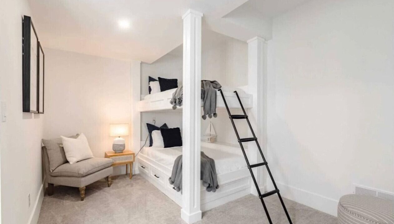 Photo of Bedroom in Bracebridge