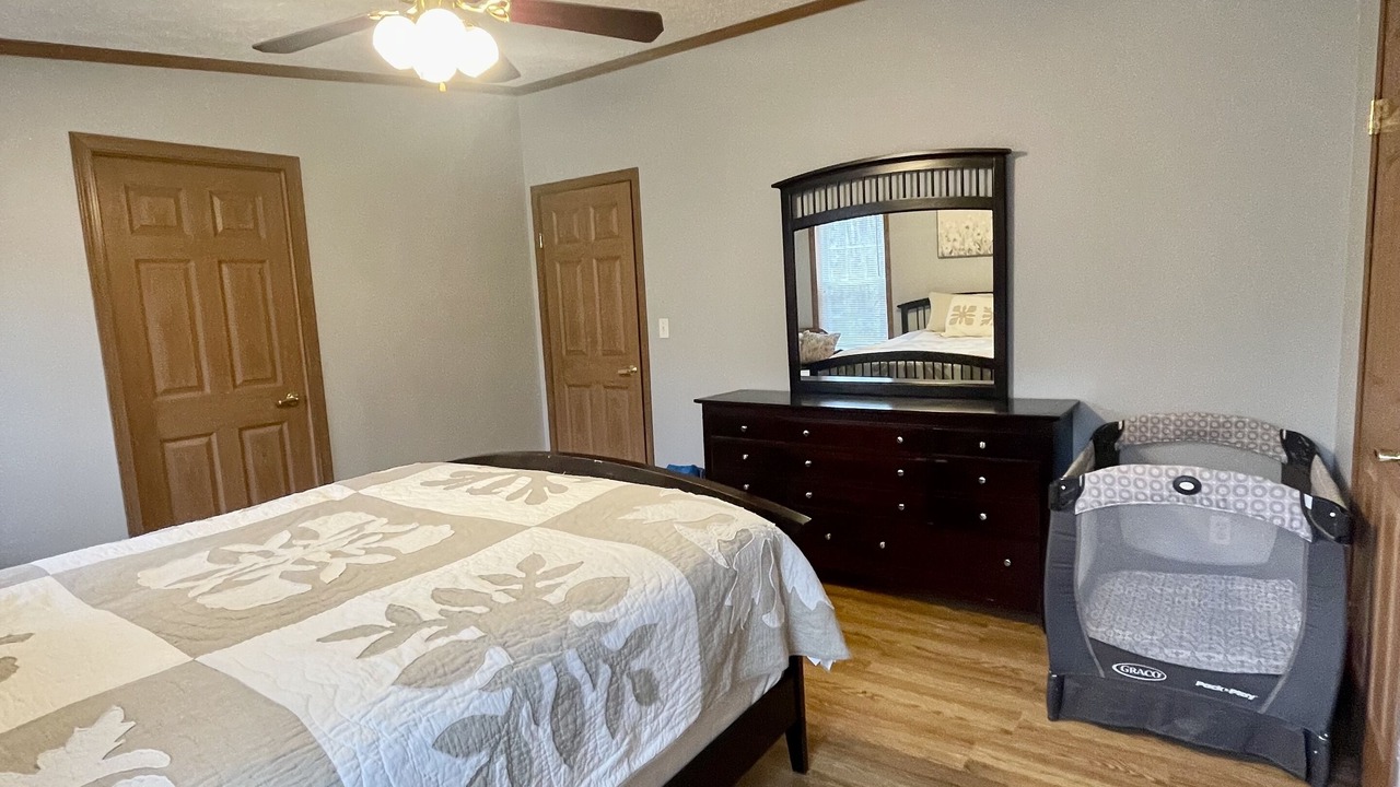 Photo of Bedroom in Sister Lakes