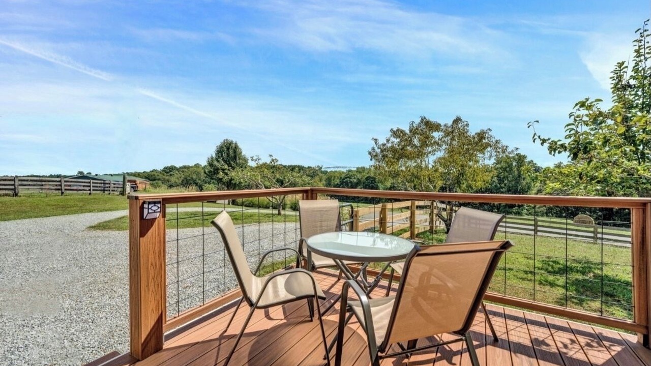 Photo of Outdoor in Gladehill