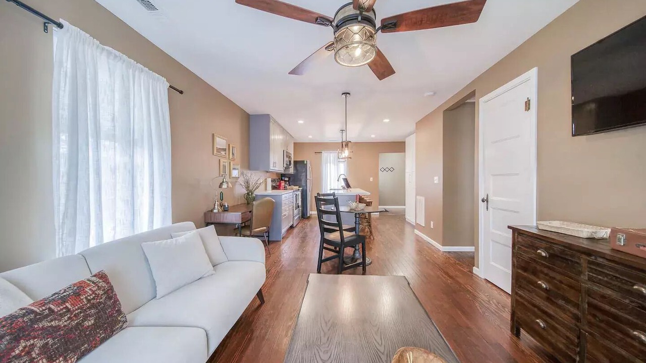 Photo of Livingroom in St. James