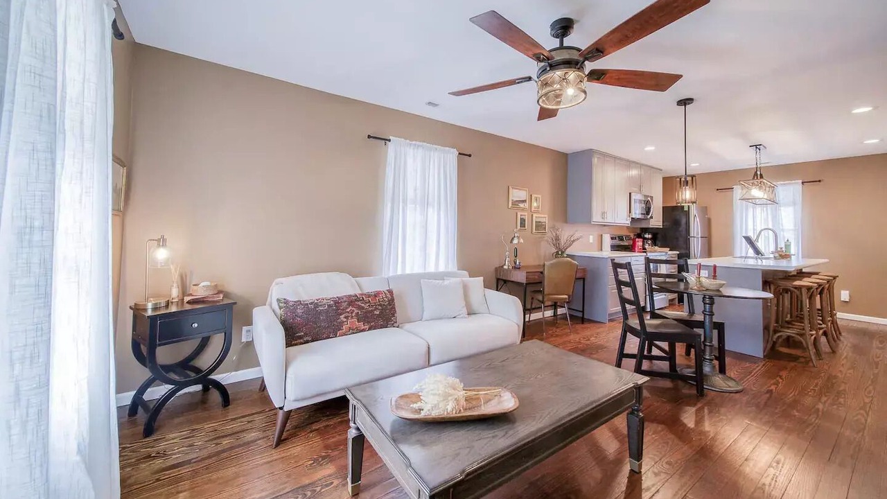 Photo of Livingroom in St. James