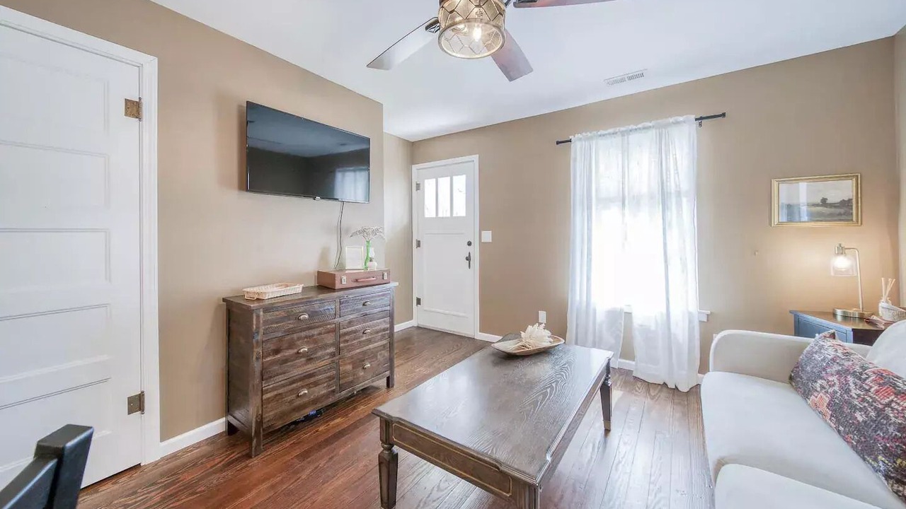 Photo of Livingroom in St. James