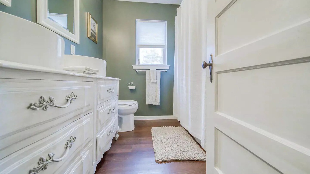 Photo of Bathroom in St. James