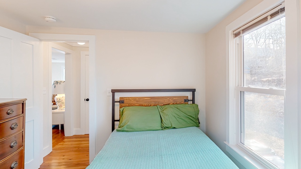 Photo of Bedroom in Cataumet