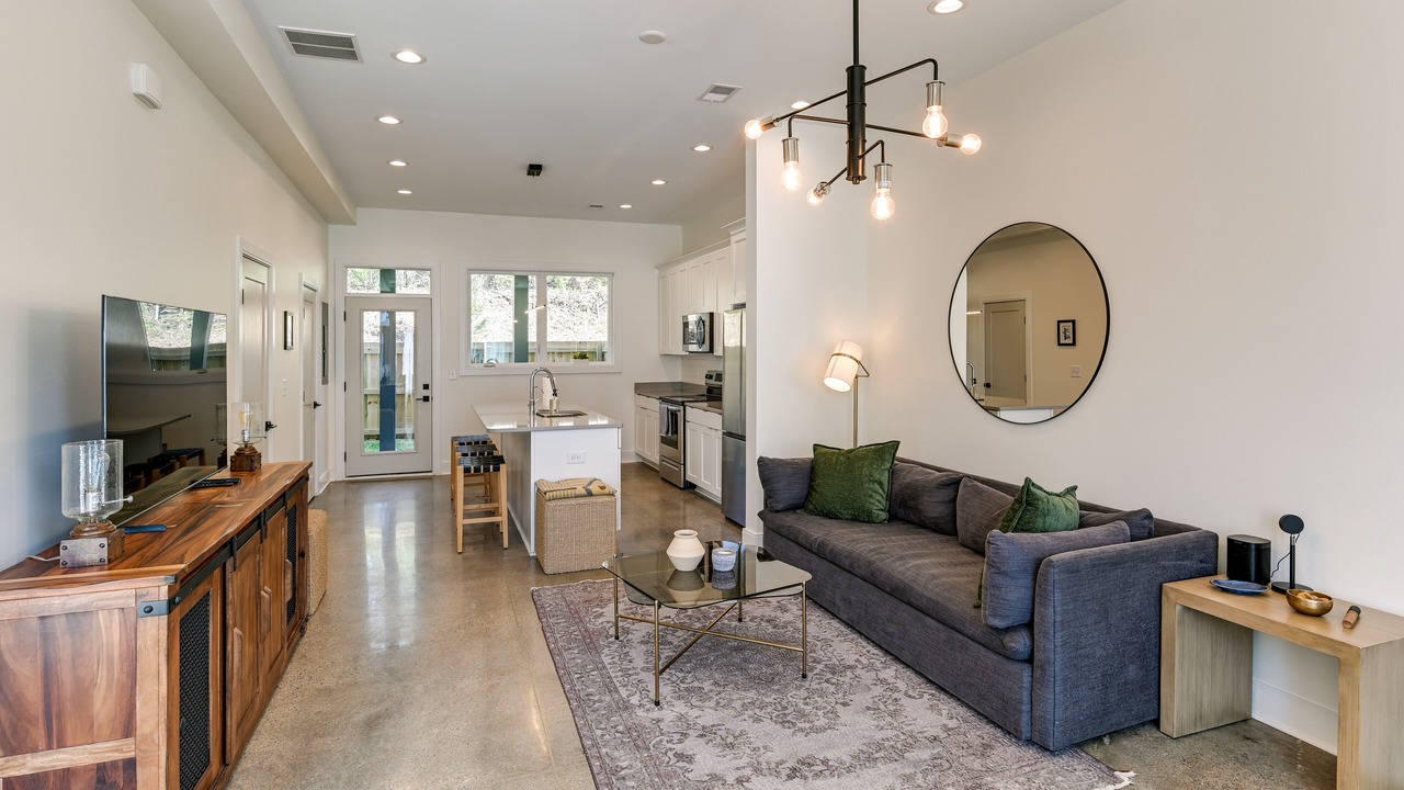Photo of Livingroom in Dickerson Road