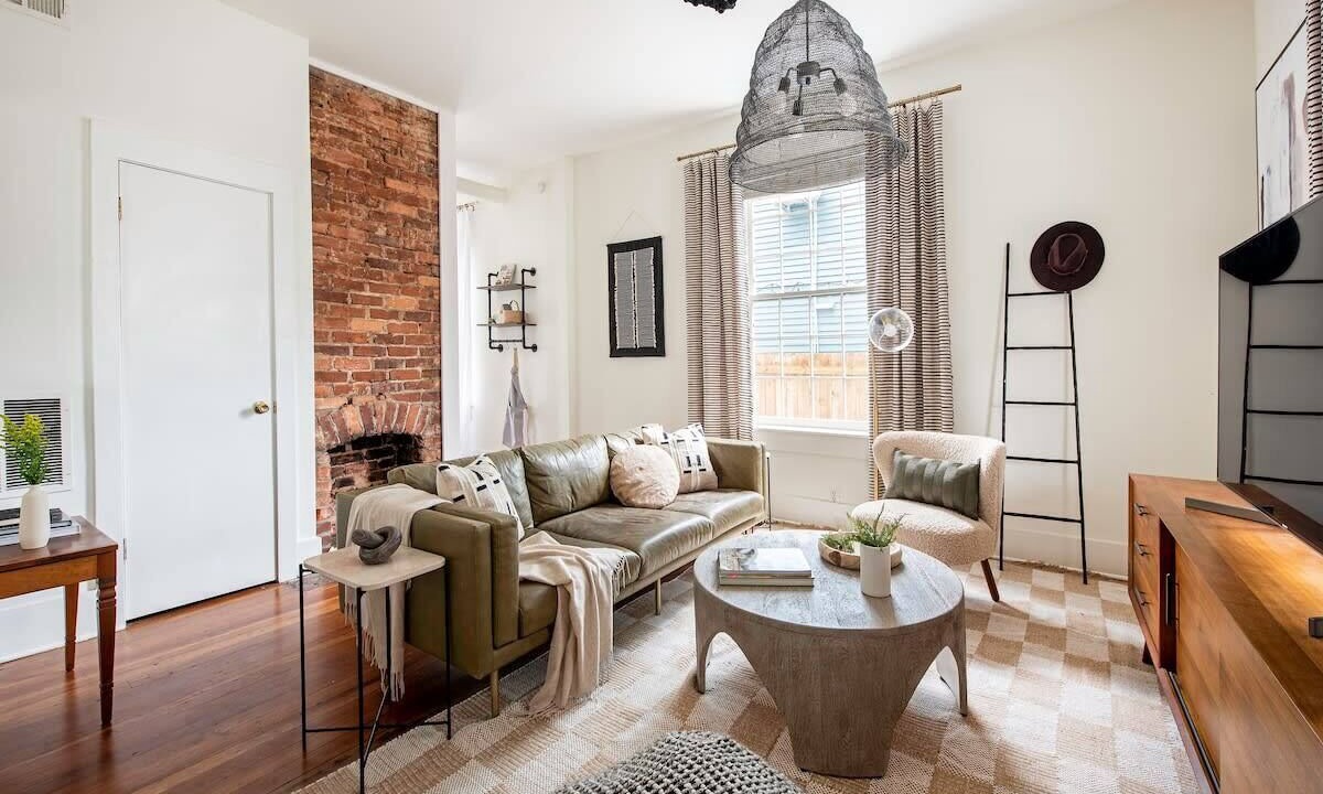 Photo of Livingroom in Cabbagetown
