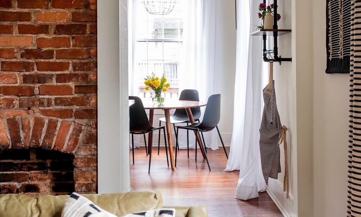 Photo of Livingroom in Cabbagetown