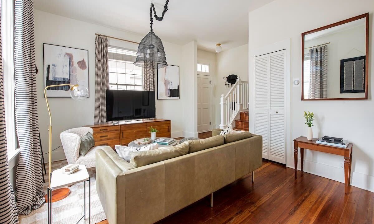 Photo of Livingroom in Cabbagetown