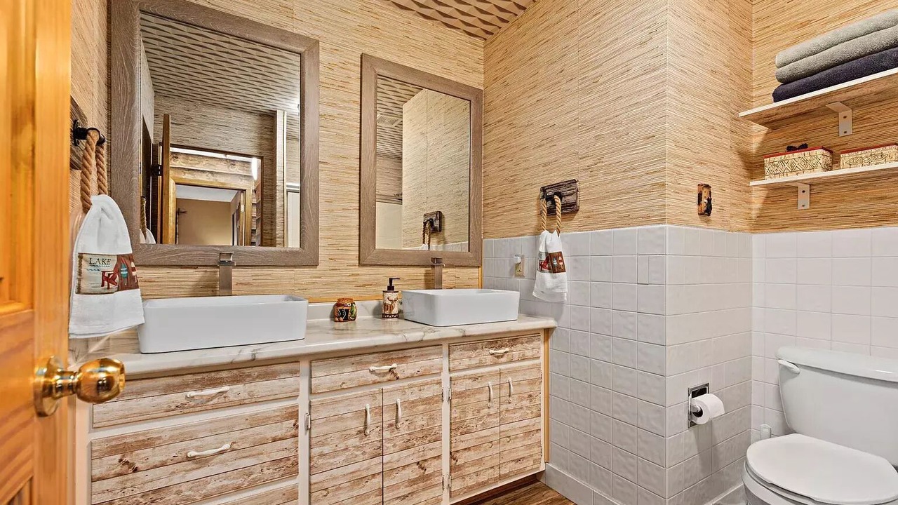 Photo of Bathroom in Crosslake