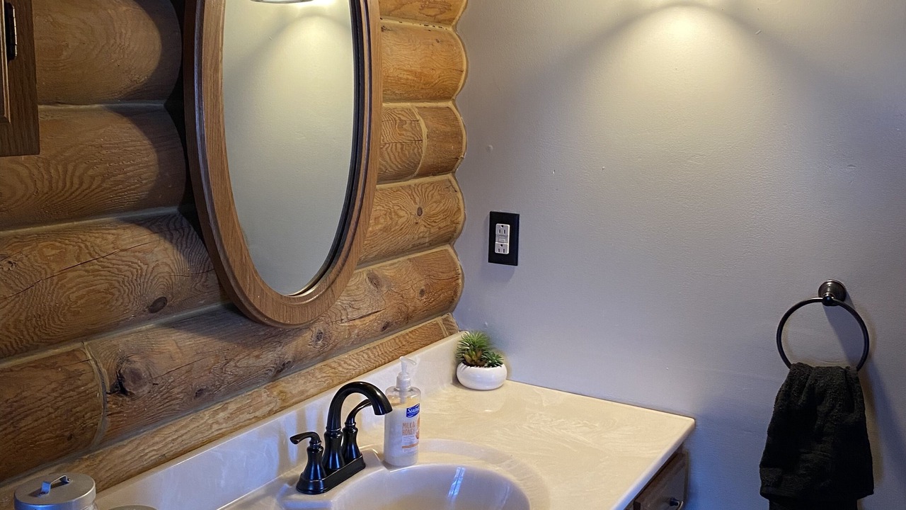 Photo of Bathroom in South Range